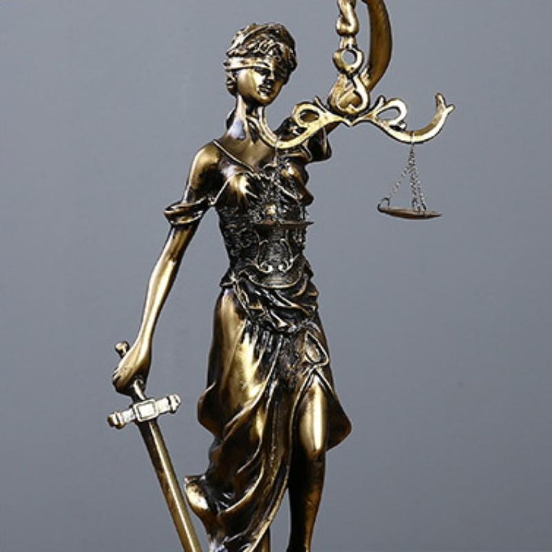 Antique Brass Lady Justice Sta - đánh giá và giá Model Kit Judge