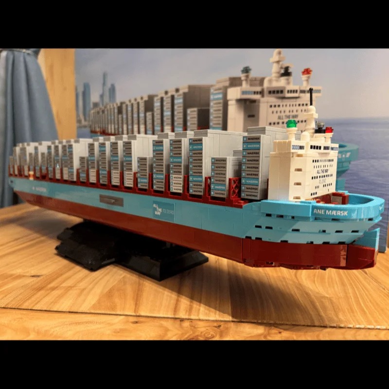 New 2026 Dual-Fuel Container V - đánh giá và giá Model Kit Centaur